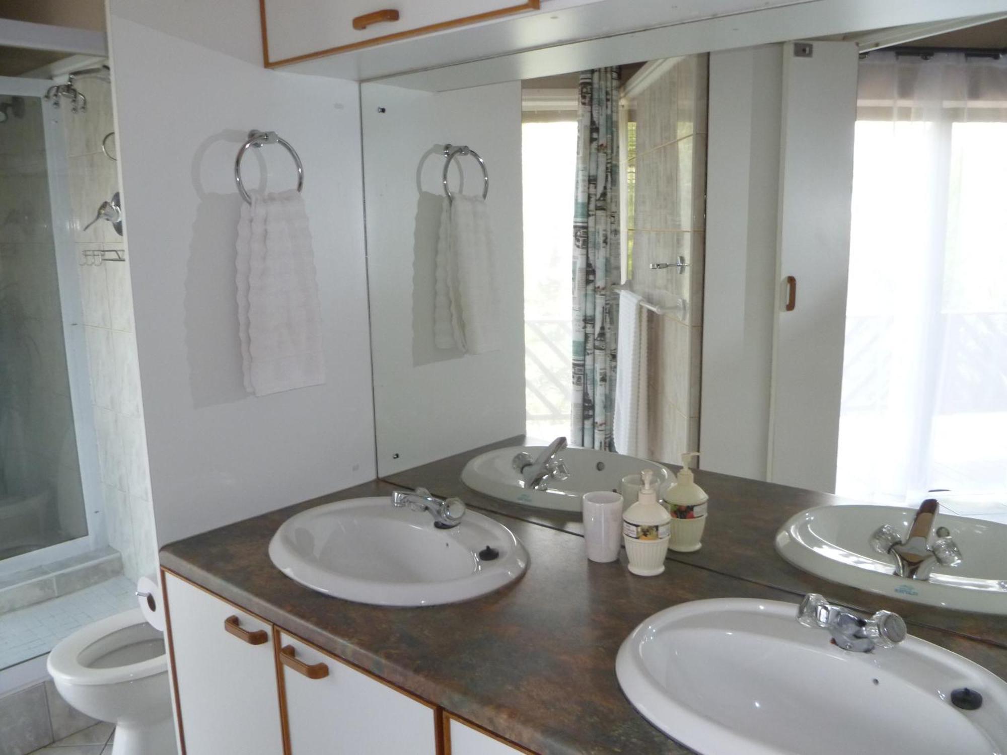 Bon A Vie Self-Catering And B&B Gonubie Full Solar Power, No Load Shedding! Экстерьер фото